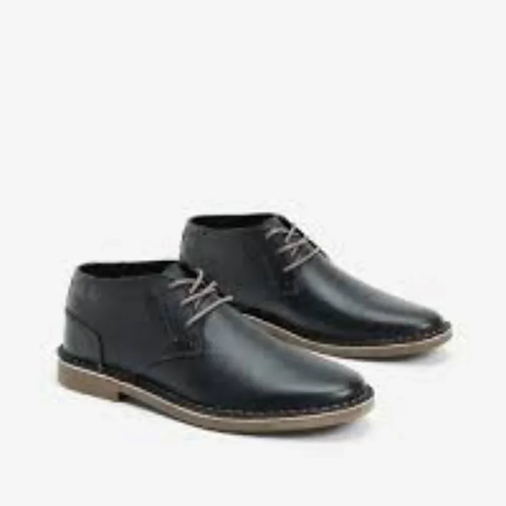 KENNETH COLE Desert Sun Leather Chukka Boots Men's size 10.5 Black Comfort